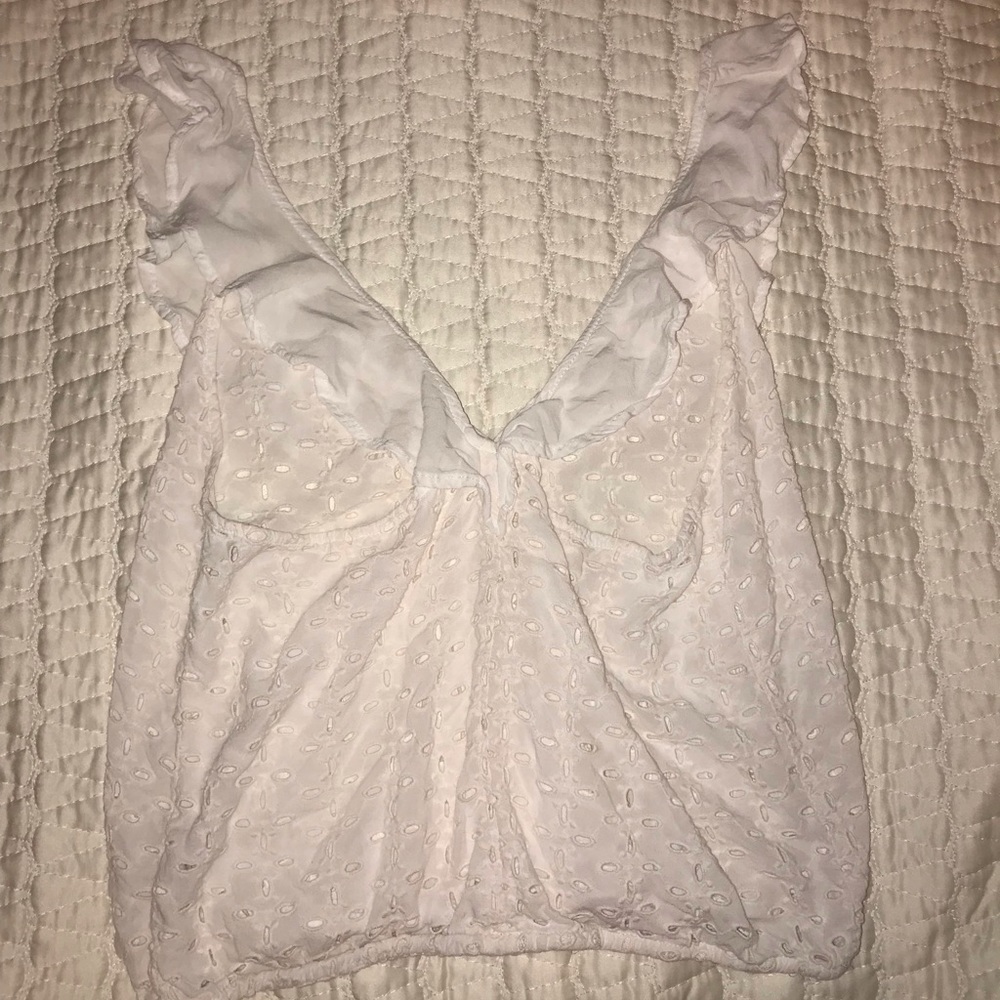 Flower eyelit ruffle tank tank top - Picture 5 of 6